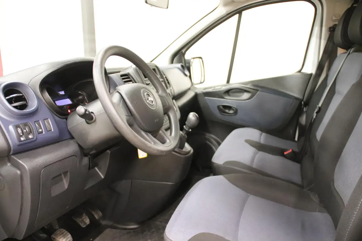 1.6 CDTI PERSONEN VERVOER 9 PERSOONS PERSONENBUS Opel Vivaro Combi 1.6 CDTI PERSONENVERVOER 9 PERSOONS PERSONENBUS