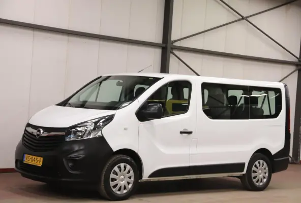 1.6 CDTI PERSONEN VERVOER 9 PERSOONS PERSONENBUS Opel Vivaro Combi 1.6 CDTI PERSONENVERVOER 9 PERSOONS PERSONENBUS
