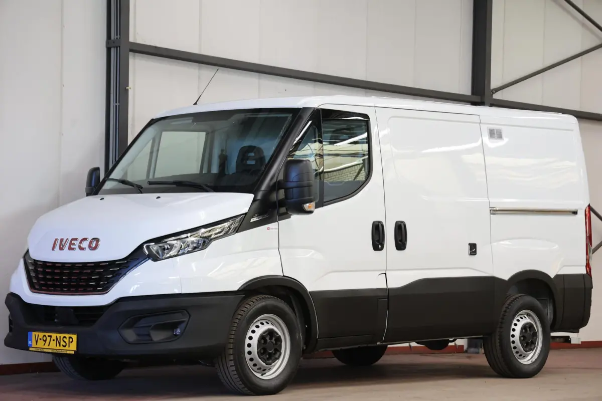35S16V 2.3 L1H1 AUTOMAAT 160PK 3500KG TREKVERMOGEN