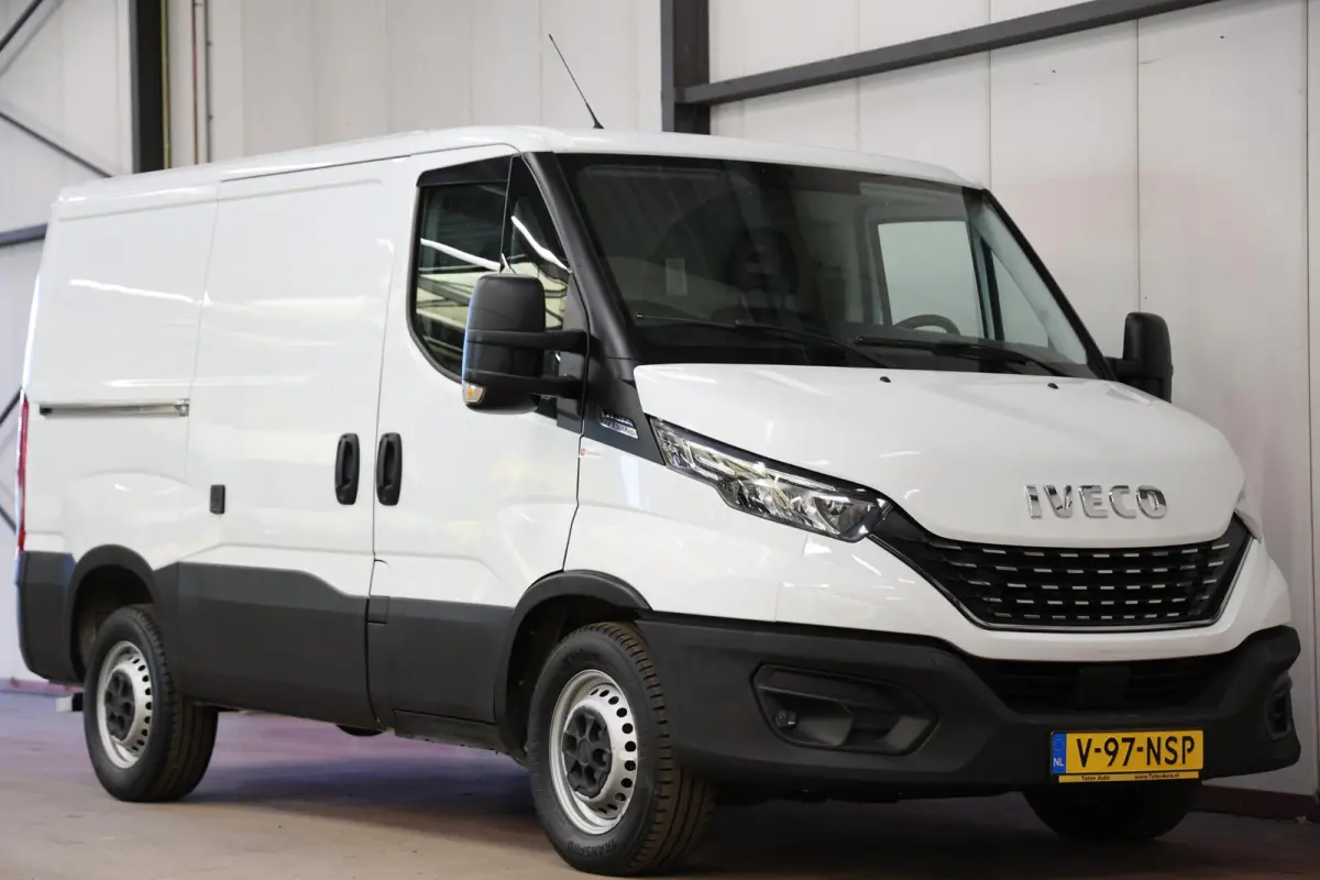35S16V 2.3 L1H1 AUTOMAAT 160PK 3500KG TREKVERMOGEN
