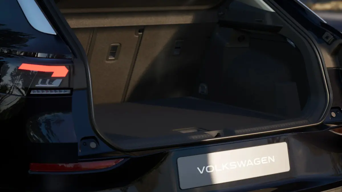 Limited Edition | 'App-Connect' draadloze smartphone integratie | Automatische afstandsregeling (Adaptive Cruise Control) | Buitenspiegels elektrisch instel-, verwarm- en inklapbaar
