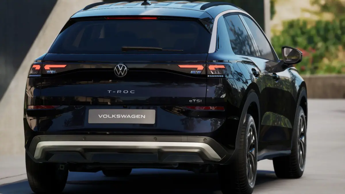 Limited Edition | 'App-Connect' draadloze smartphone integratie | Automatische afstandsregeling (Adaptive Cruise Control) | Buitenspiegels elektrisch instel-, verwarm- en inklapbaar