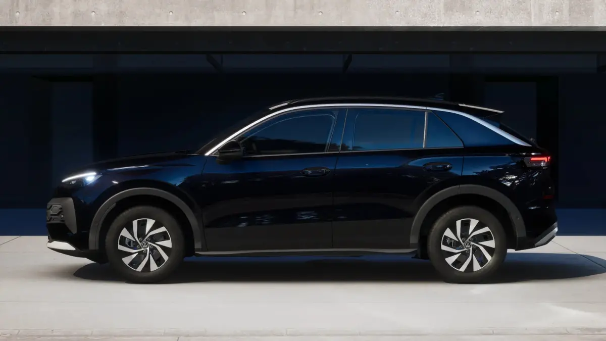 Limited Edition | 'App-Connect' draadloze smartphone integratie | Automatische afstandsregeling (Adaptive Cruise Control) | Buitenspiegels elektrisch instel-, verwarm- en inklapbaar