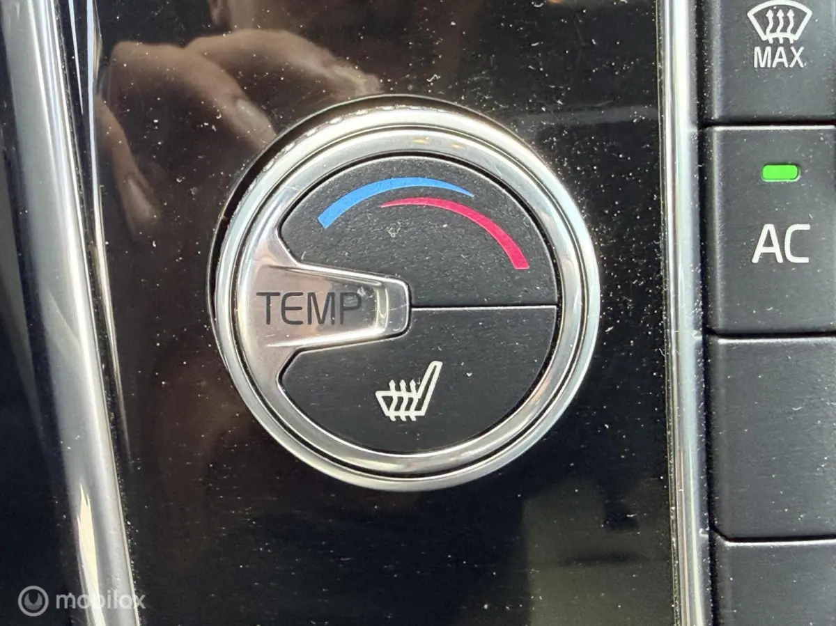 2.4 D5 Twin Engine Special Edition|Navi|Bluetooth|Leder|Stoelverwarming