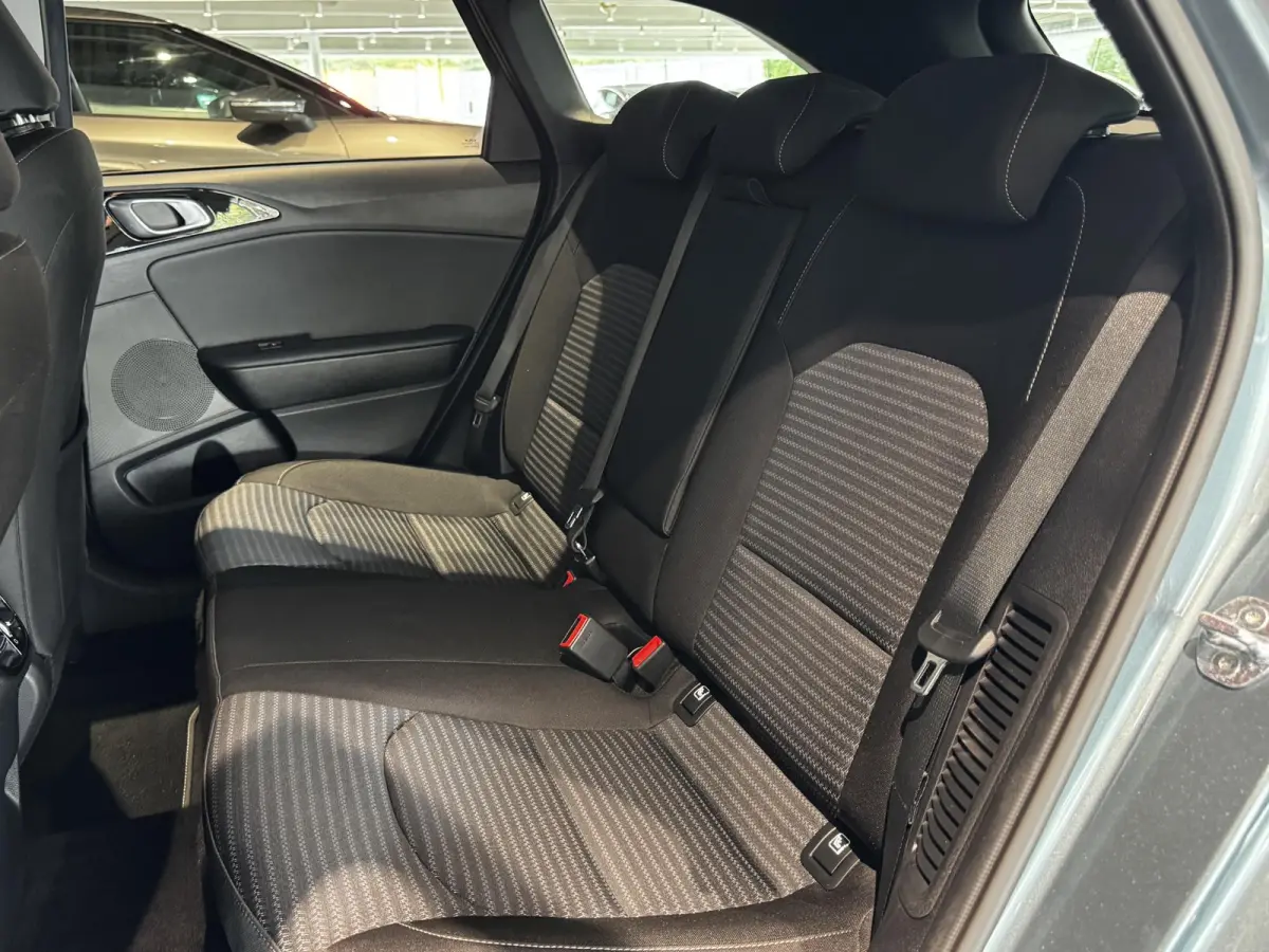 1.6 GDI PHEV DynamicLine | Panoramadak | Achteruitrijcamera | Navigatie | Apple CarPlay