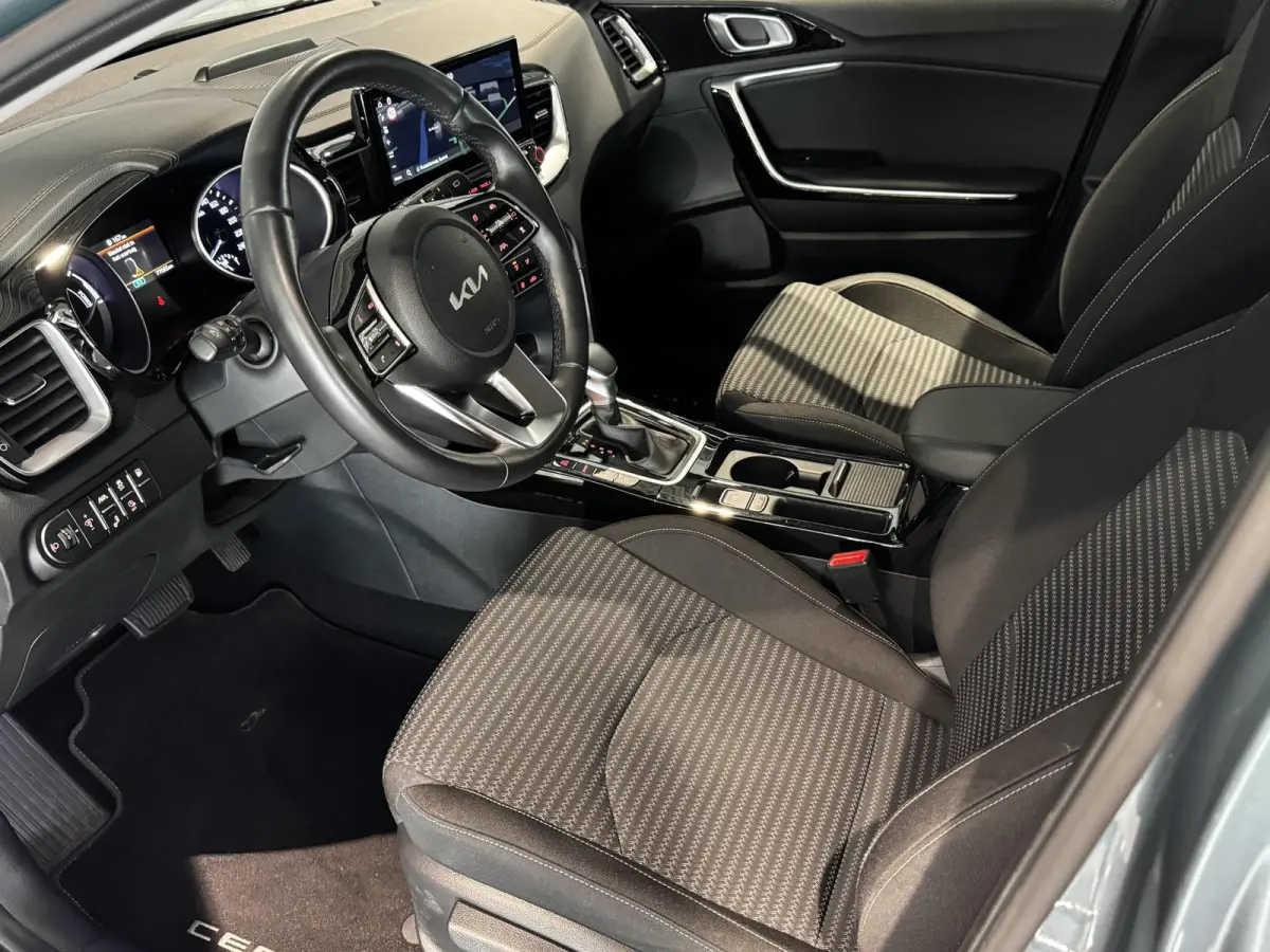 1.6 GDI PHEV DynamicLine | Panoramadak | Achteruitrijcamera | Navigatie | Apple CarPlay