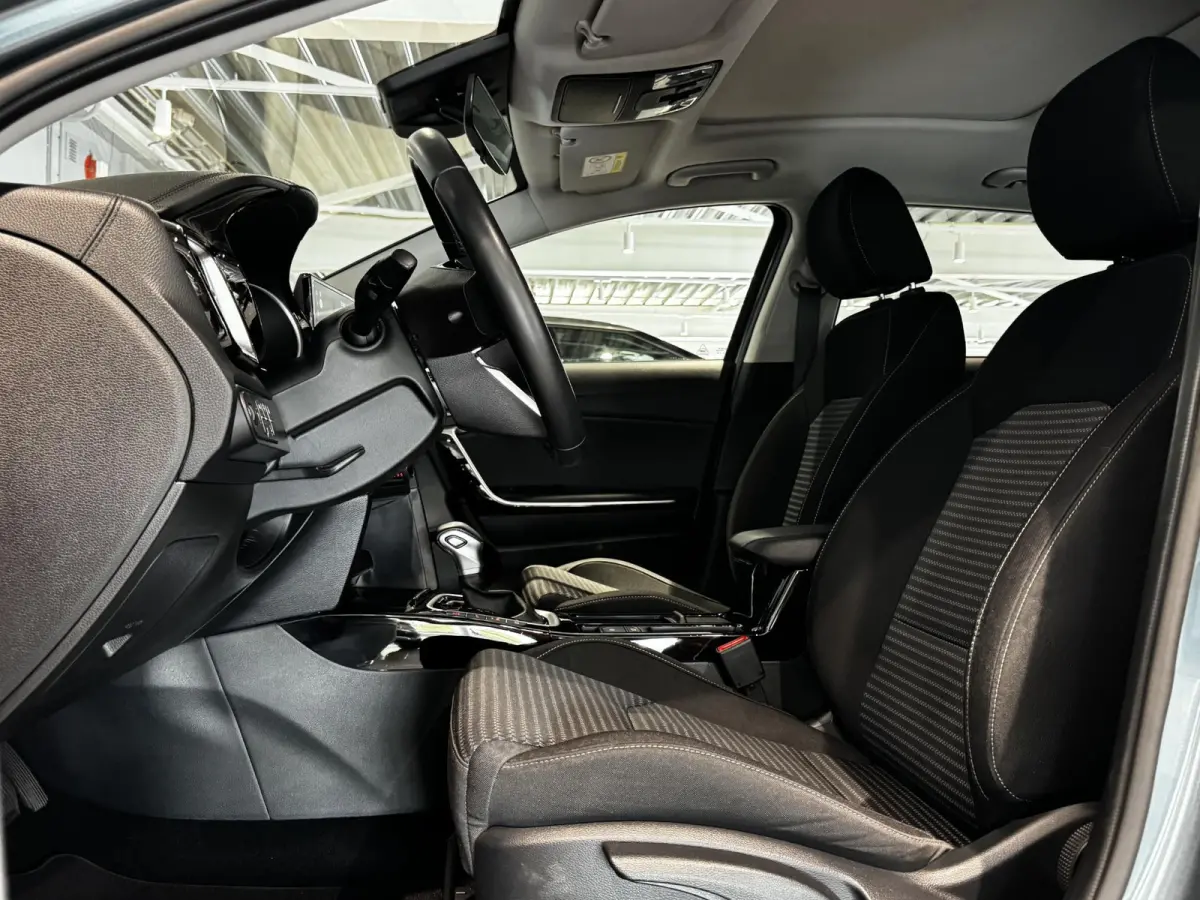 1.6 GDI PHEV DynamicLine | Panoramadak | Achteruitrijcamera | Navigatie | Apple CarPlay