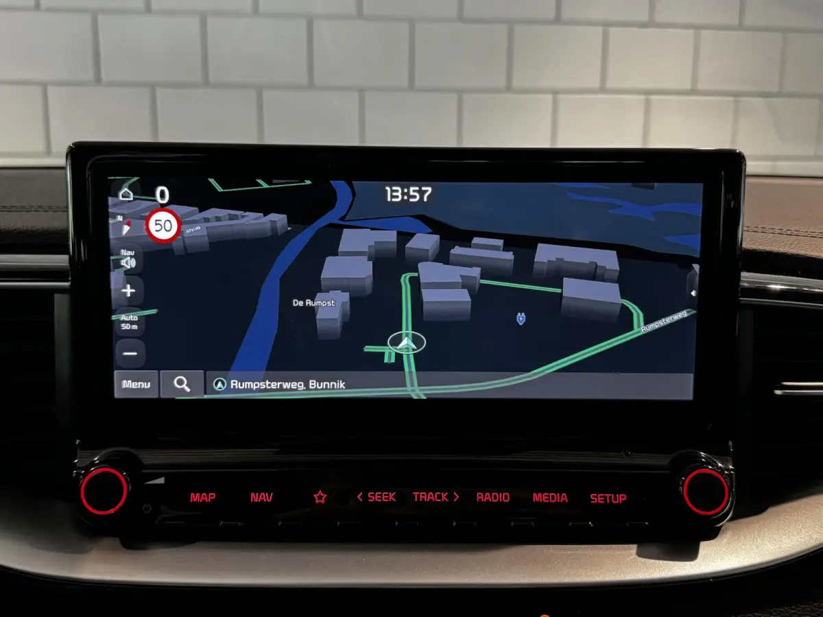 1.6 GDI PHEV DynamicLine | Panoramadak | Achteruitrijcamera | Navigatie | Apple CarPlay
