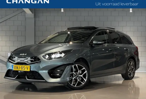 1.6 GDI PHEV DynamicLine DCT | Apple Carplay / Android Auto | Virtual Cockpit | Privacy Glass | Stoel/Stuurverwarming |