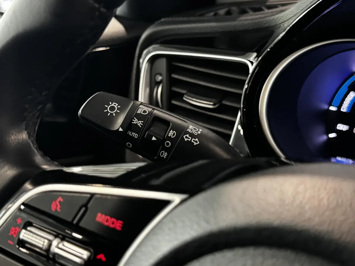 1.6 GDI PHEV DynamicLine | Panoramadak | Achteruitrijcamera | Navigatie | Apple CarPlay