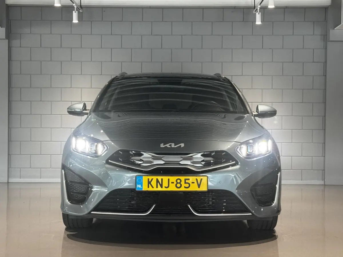 1.6 GDI PHEV DynamicLine | Panoramadak | Achteruitrijcamera | Navigatie | Apple CarPlay