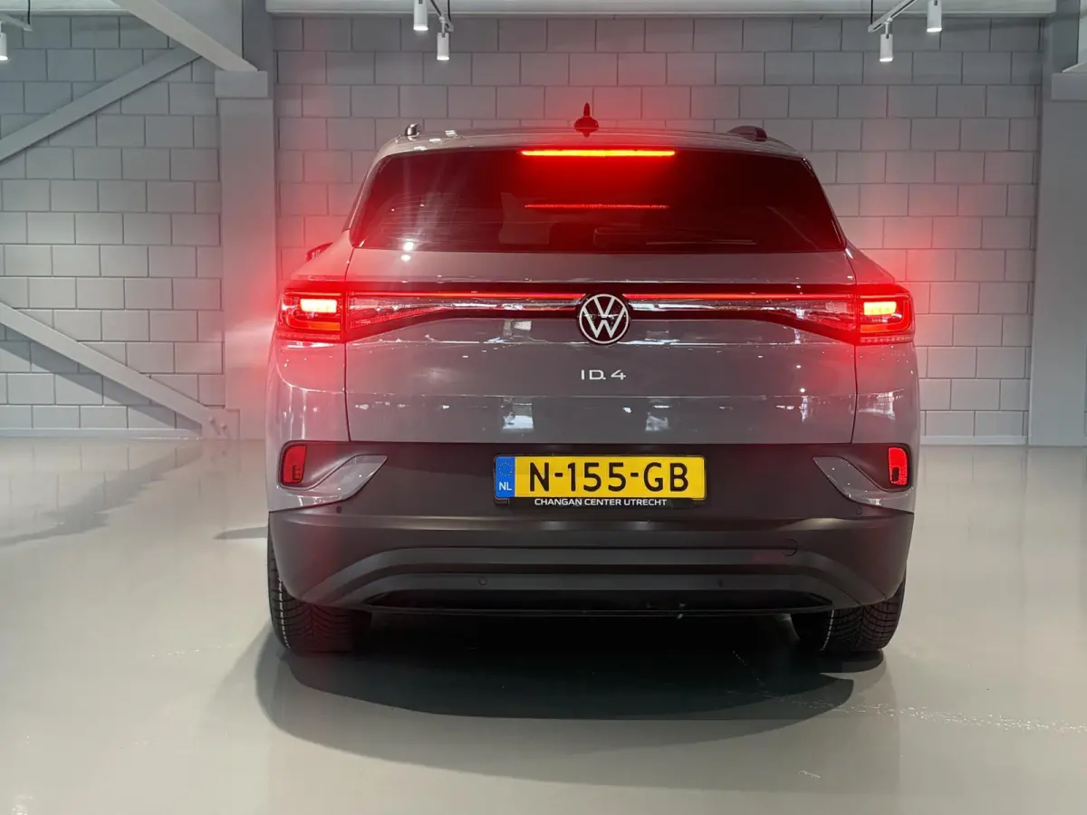 Pure 52 kWh Navi | Voorruitverwarming | Achteruitrij camera | Stoel verwarming voor |