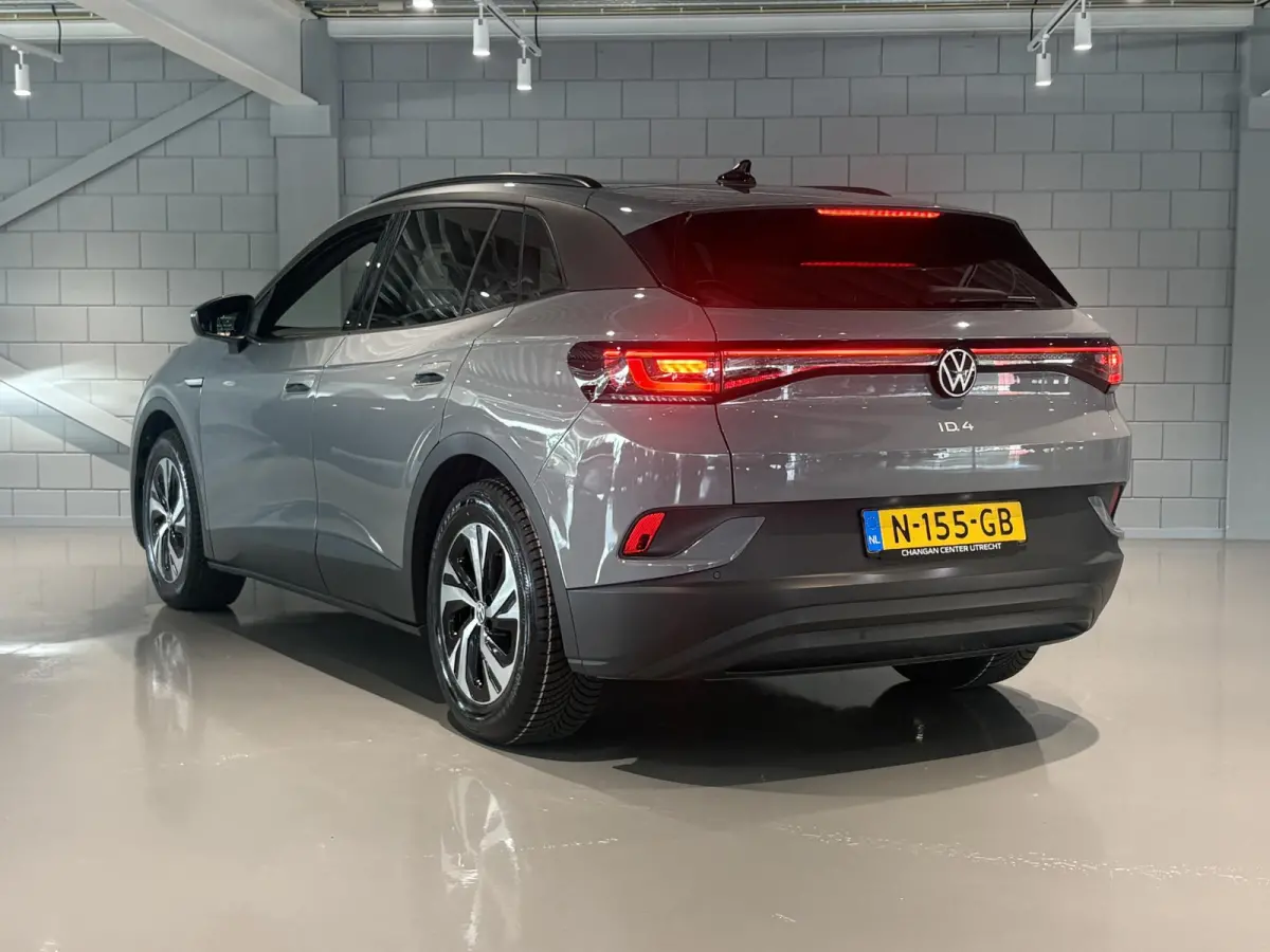 Pure 52 kWh Navi | Voorruitverwarming | Achteruitrij camera | Stoel verwarming voor |