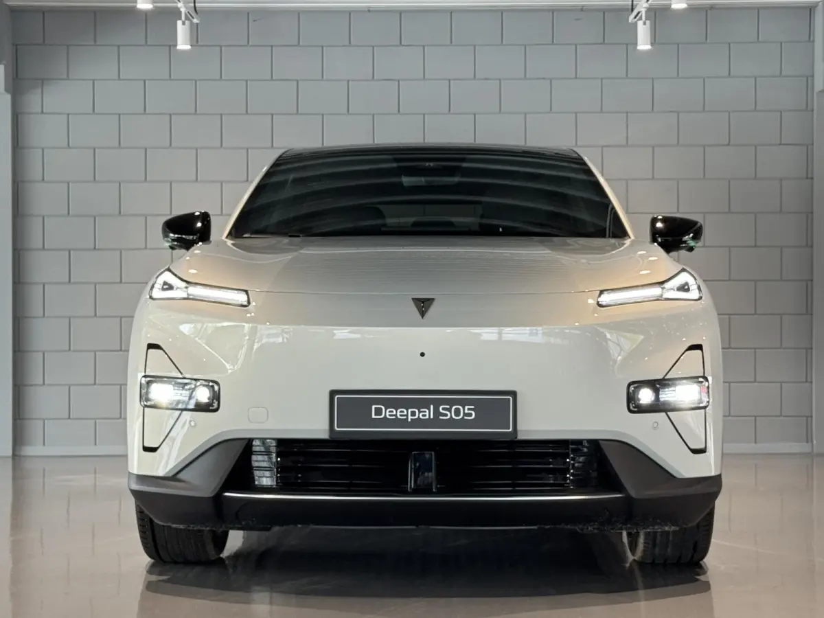 Max 68.8 kWh | VOORRAADACTIE!! | 272PK | Head-Up | Pano | Stoelvent.