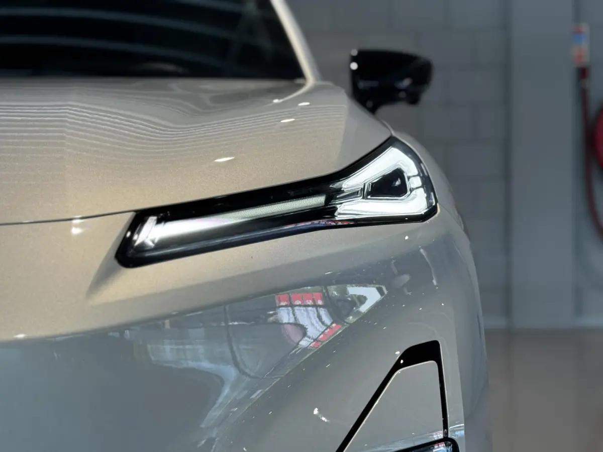Max 68.8 kWh | VOORRAADACTIE!! | 272PK | Head-Up | Pano | Stoelvent.