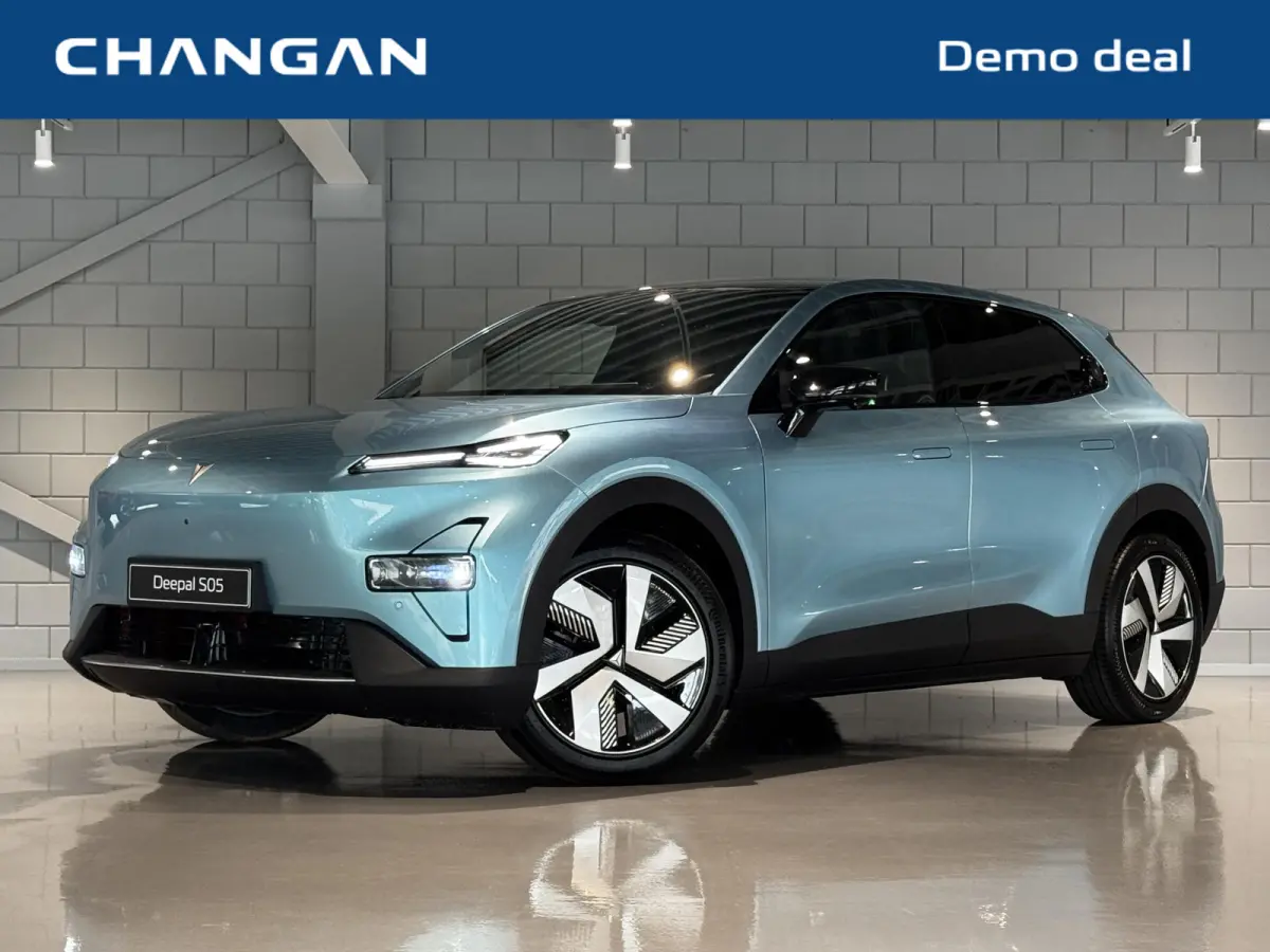 Max 68.8 kWh | DEMODEAL | 272PK | Head-Up | Pano