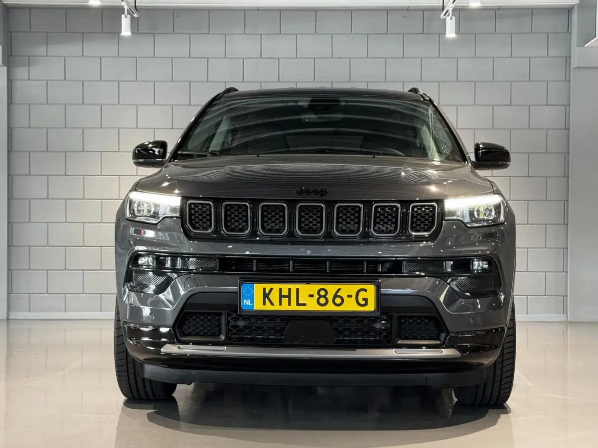 1.5T e-Hybrid Summit | TomTom Navi | Leder | Stoelverwarming