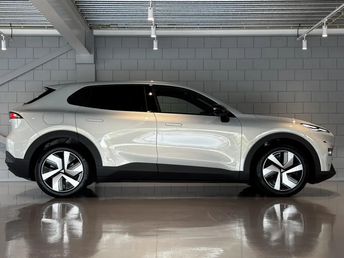Max 68.8 kWh | VOORRAADACTIE!! | 272PK | Head-Up | Pano | Stoelvent.