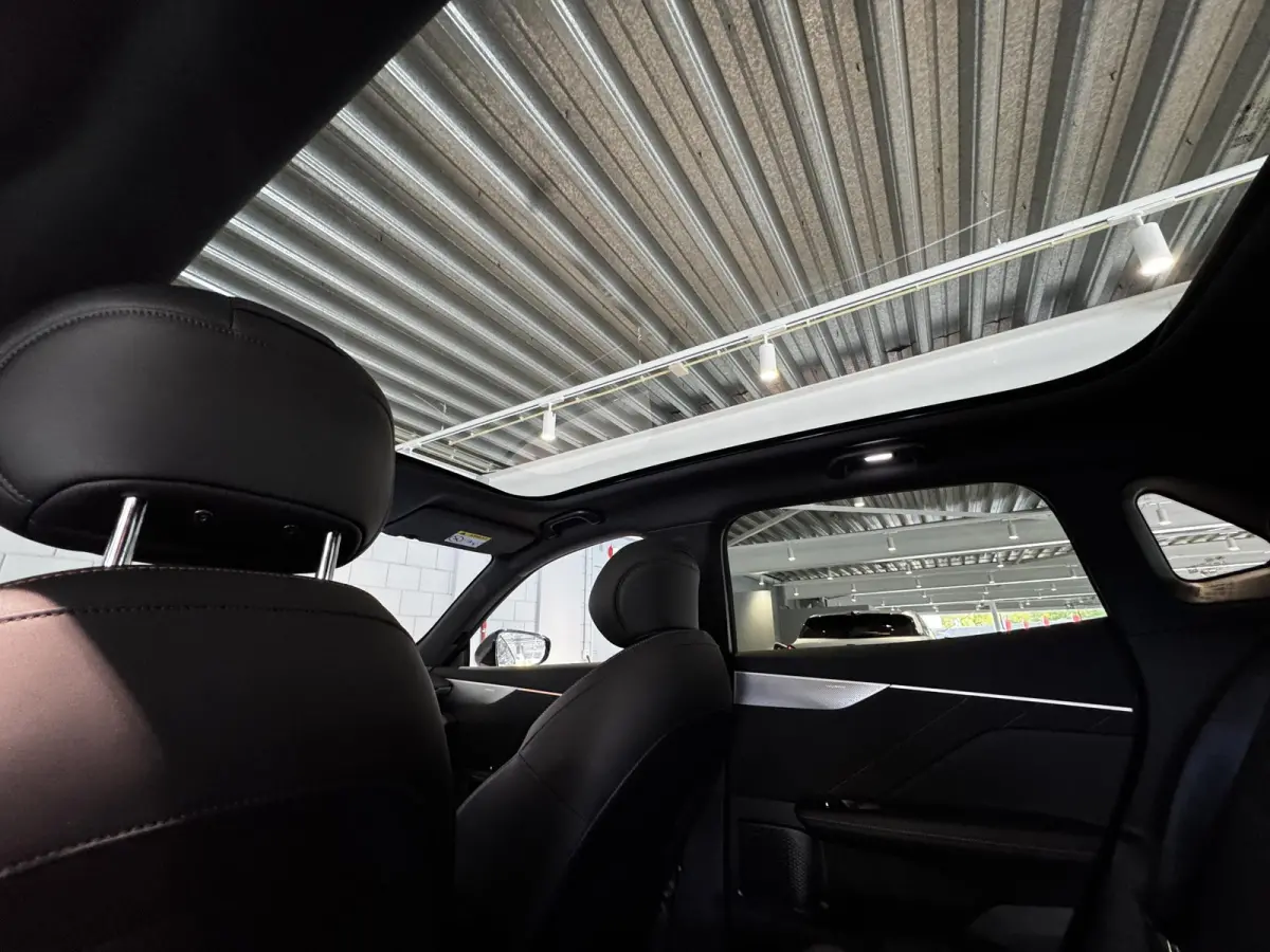 Max 68.8 kWh | VOORRAADACTIE!! | 272PK | Head-Up | Pano | Stoelvent.