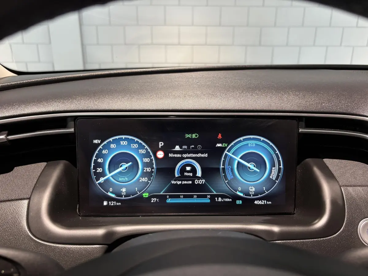 1.6 T-GDI PHEV Comfort 4WD | Achteruitrijcamera | Navigatie | Apple CarPlay | 19" LMV