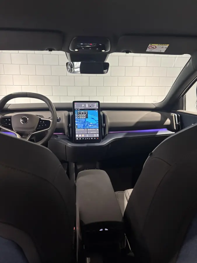 Single Motor Extended Range Plus 69 kWh | Achteruitrijcamera | Navigatie | Apple CarPlay | Premium Audio