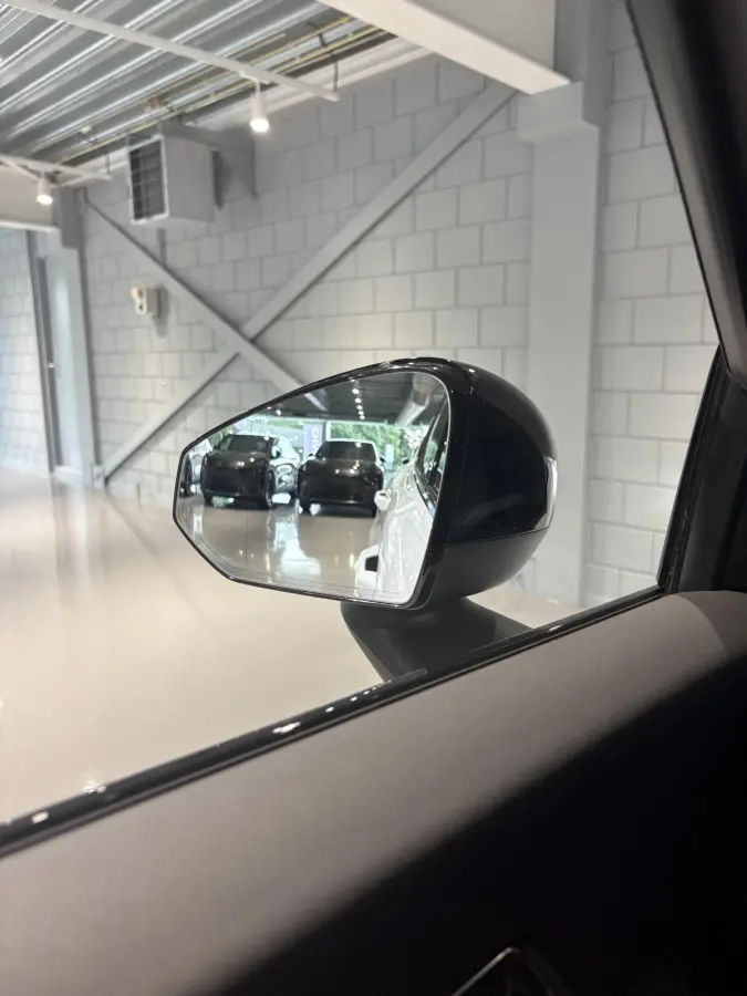Single Motor Extended Range Plus 69 kWh | Achteruitrijcamera | Navigatie | Apple CarPlay | Premium Audio