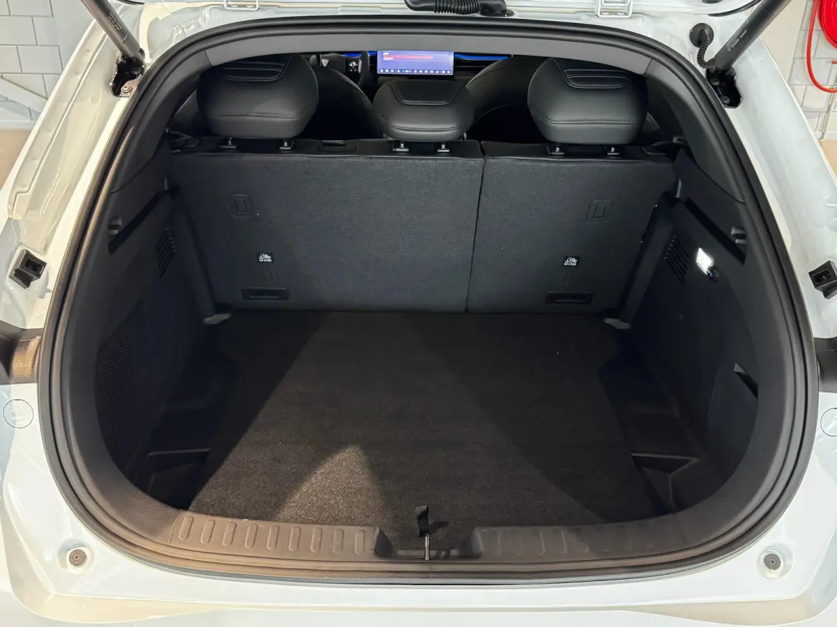 Max 68.8 kWh | VOORRAADACTIE!! | 272PK | Head-Up | Pano | Stoelvent.