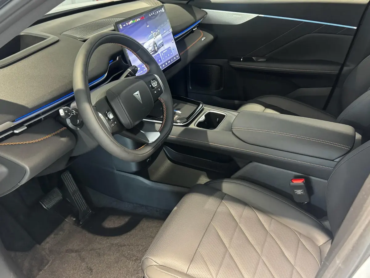 Max 68.8 kWh | DEMODEAL | 272PK | Head-Up | Pano | Stoelvent.