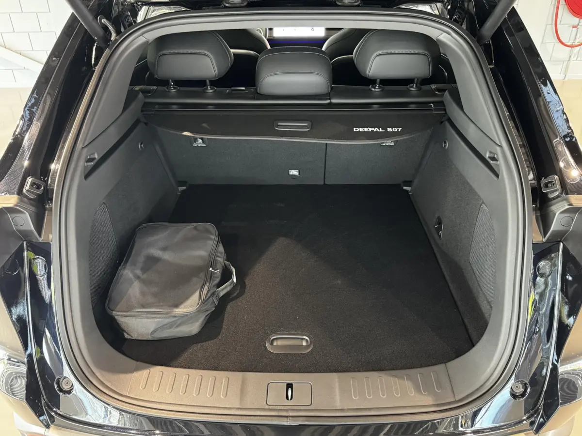 Max 79.97 kWh |DEMODEAL| 467km | 218PK | E-Trekhaak