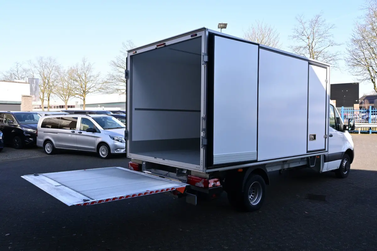 517 CDI L3 Koel Vries Bakwagen met laadklep Dhollandia klep, Konvekta TK3950 -20, D/N 230/380V