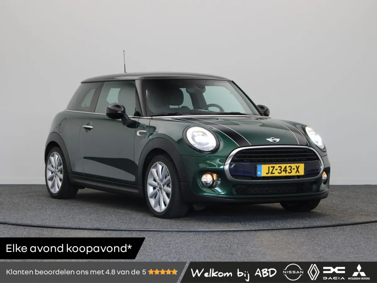 1.5 Cooper Serious Business | Sportstoelen | Sportpakket | Navi Pro | Airco |