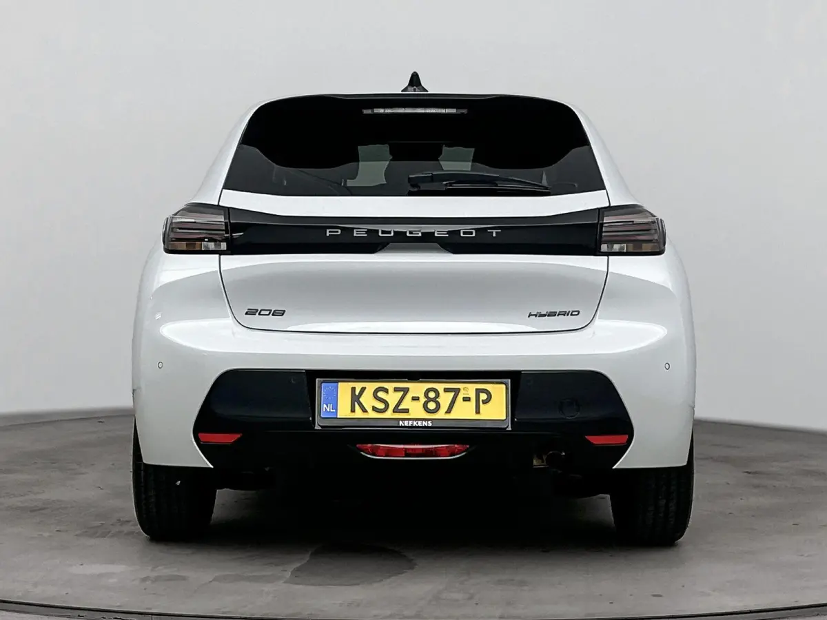 1.2 Hybrid 110 e-DCS6 Business | Voorraad deal | Camera | Navigatie | Snel leverbaar | Cruise control |