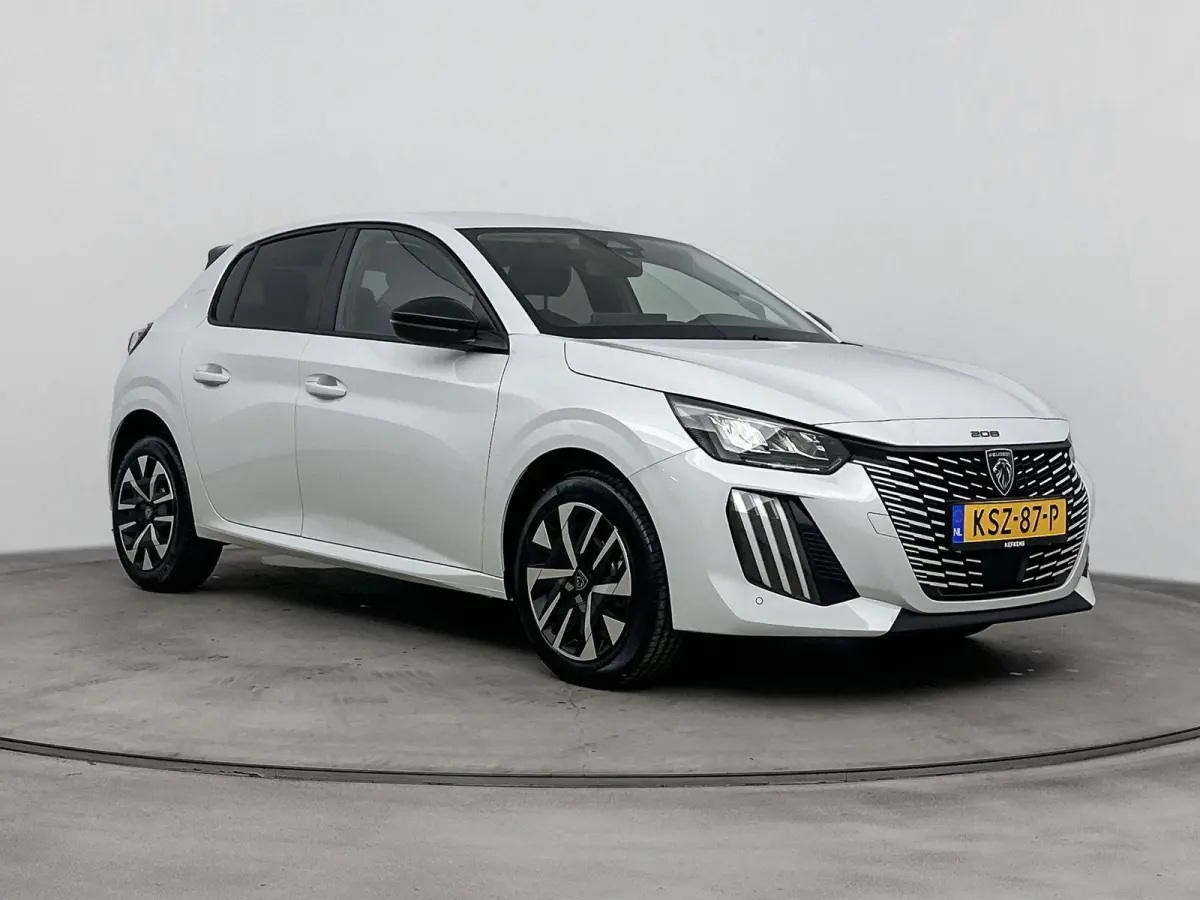 1.2 Hybrid 110 e-DCS6 Business | Voorraad deal | Camera | Navigatie | Snel leverbaar | Cruise control |