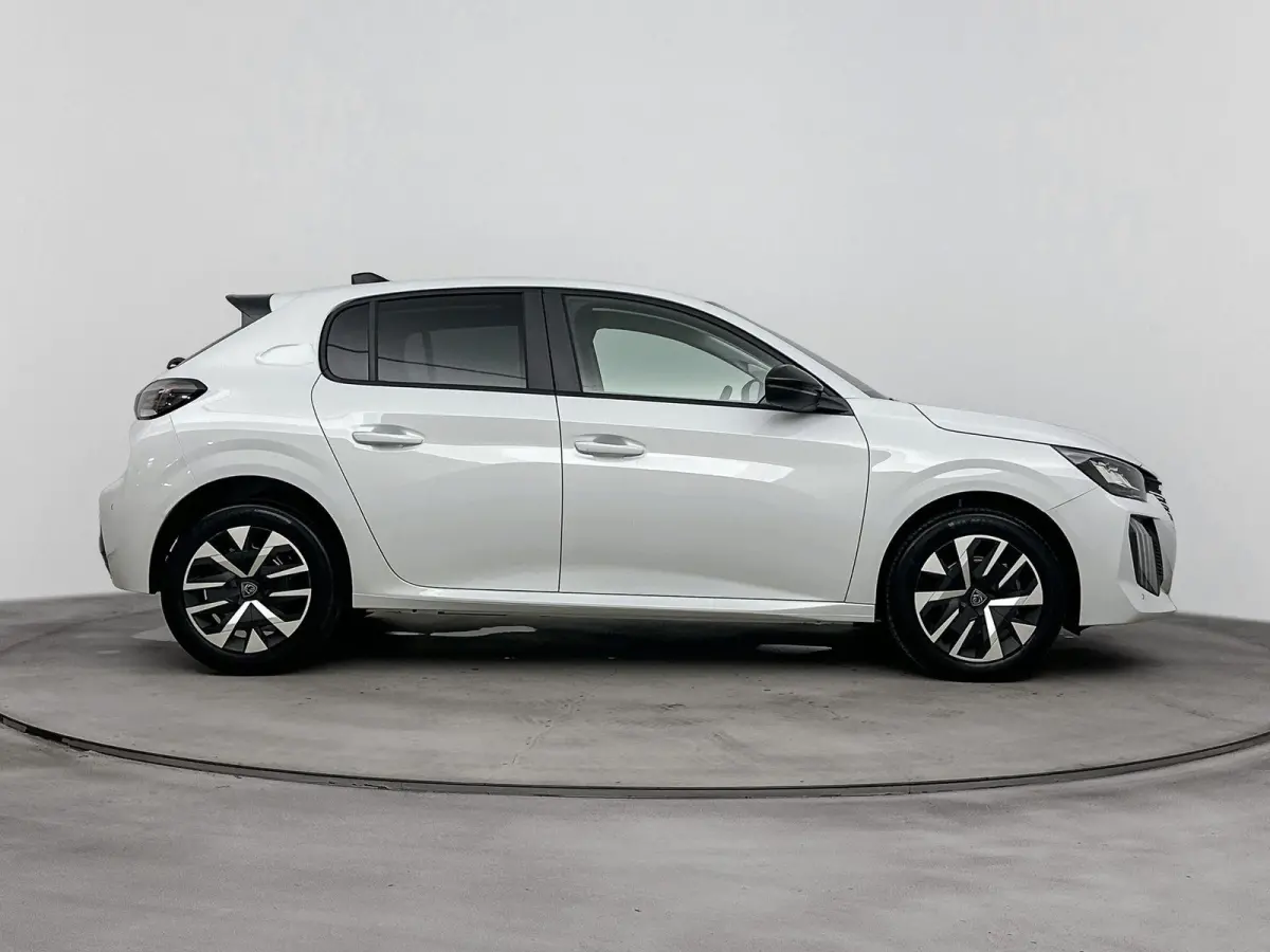 1.2 Hybrid 110 e-DCS6 Business | Voorraad deal | Camera | Navigatie | Snel leverbaar | Cruise control |
