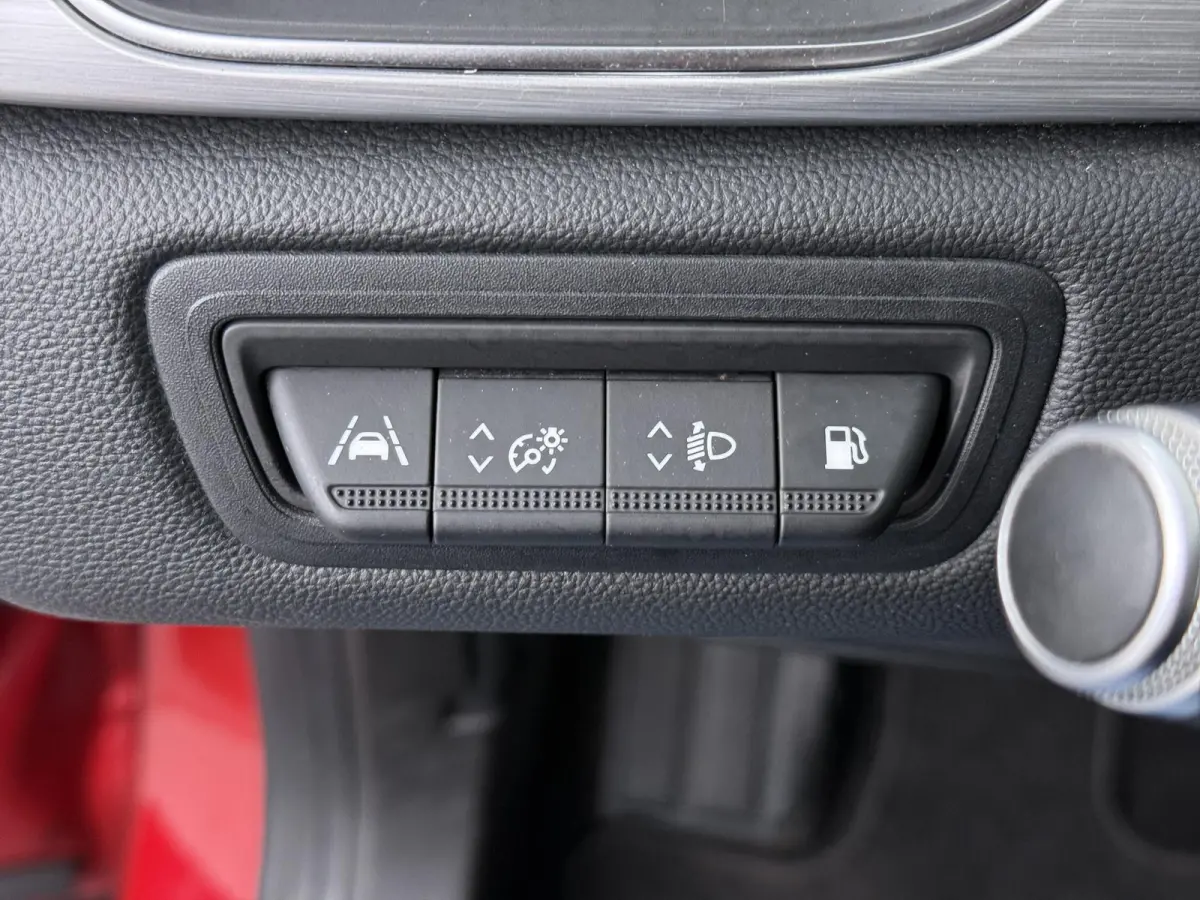 E-TECH plug-in hybrid 160 Intens | Groot Navi | Parkeercamera |
