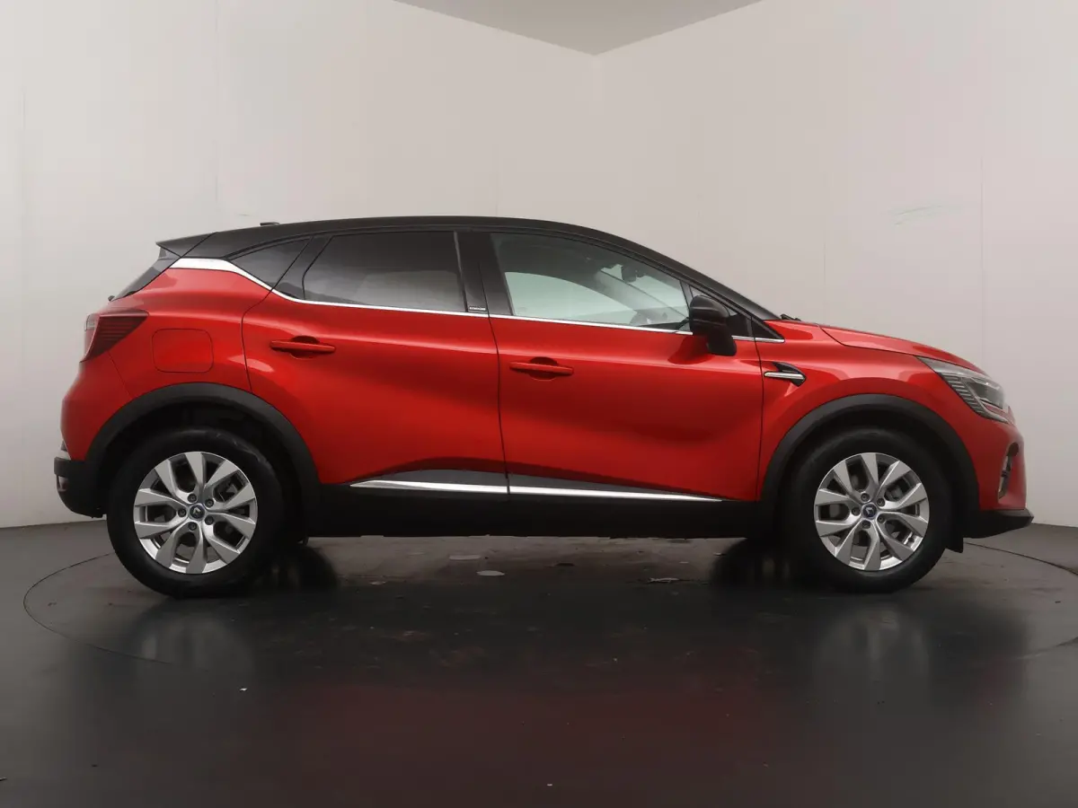 E-TECH plug-in hybrid 160 Intens | Groot Navi | Parkeercamera |