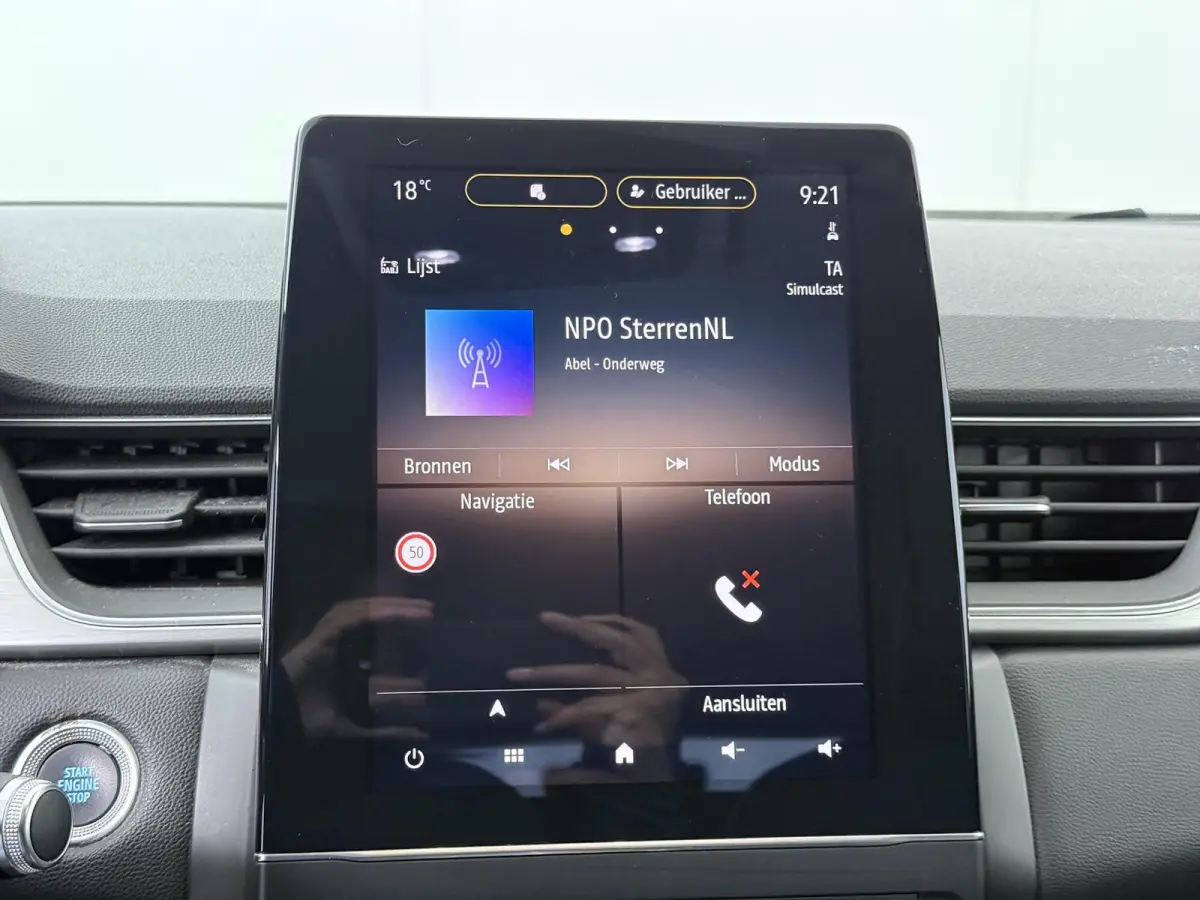 E-TECH plug-in hybrid 160 Intens | Groot Navi | Parkeercamera |