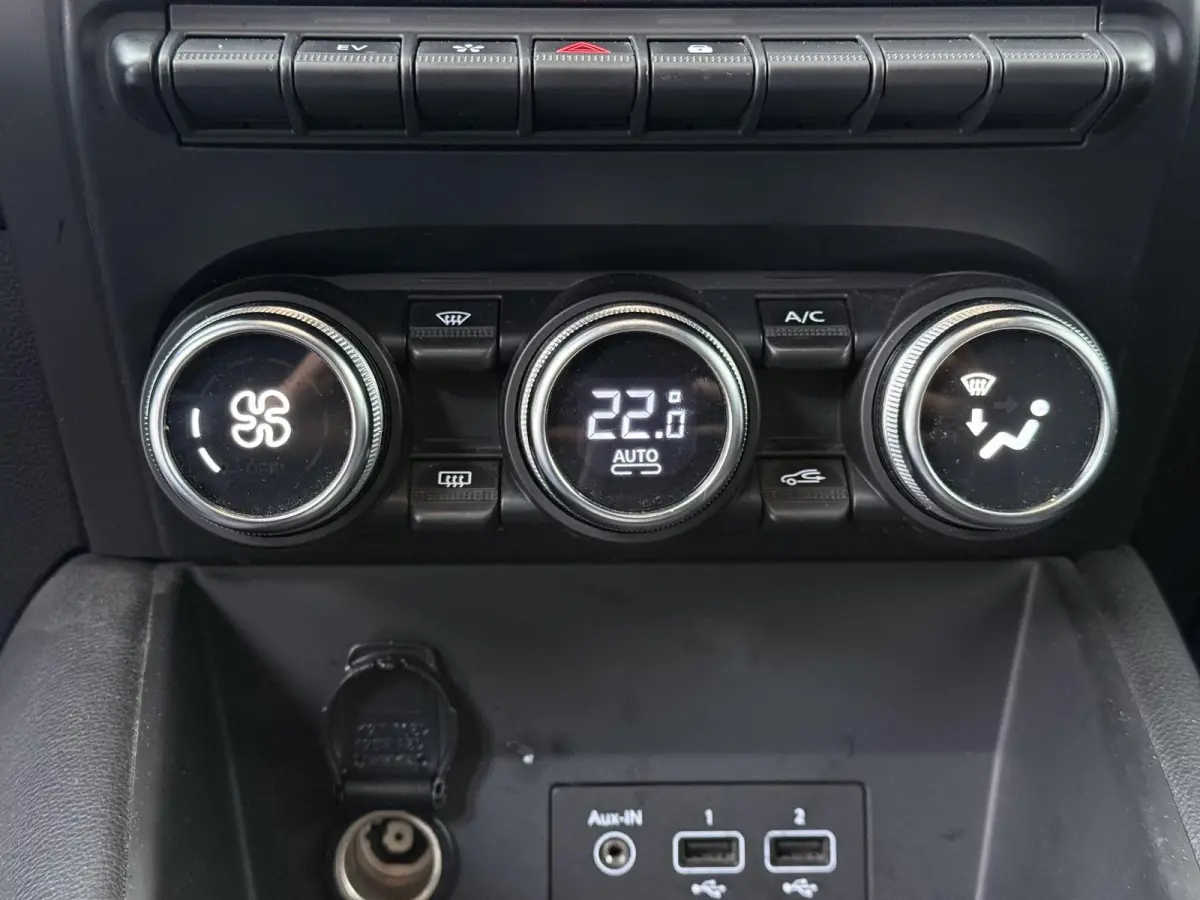 E-TECH plug-in hybrid 160 Intens | Groot Navi | Parkeercamera |