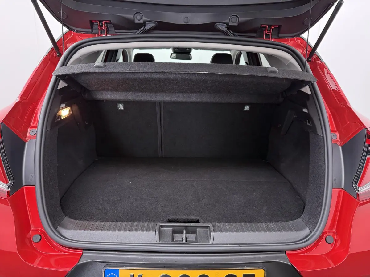 E-TECH plug-in hybrid 160 Intens | Groot Navi | Parkeercamera |