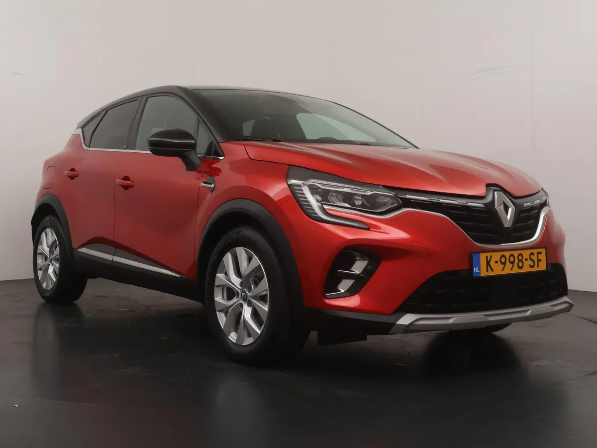 E-TECH plug-in hybrid 160 Intens | Groot Navi | Parkeercamera |
