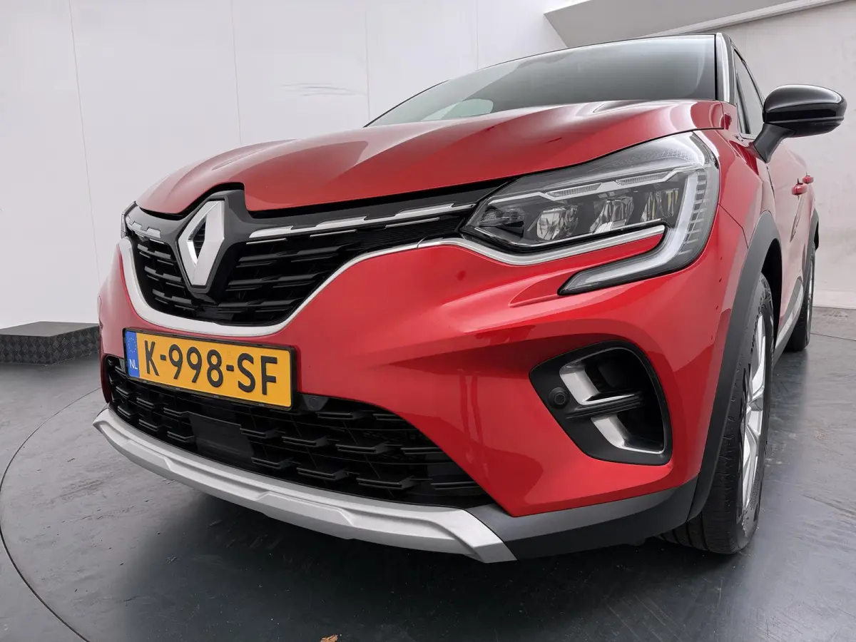 E-TECH plug-in hybrid 160 Intens | Groot Navi | Parkeercamera |