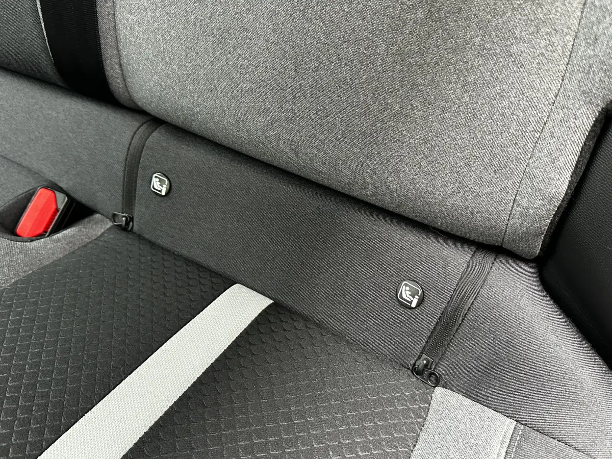 1.2 Turbo Hybrid 145 PK GS | 2+6 JAAR GARANTIE| STUUR, STOEL EN VOORRUITVERWARMING| DODEHOEK DETECTIE| ERGONOMISCHE COMFORTSTOELEN| ELEC. CLIMATE CONTROL| DRAADLOZE TELEFOONLADER| LED KOPLAM