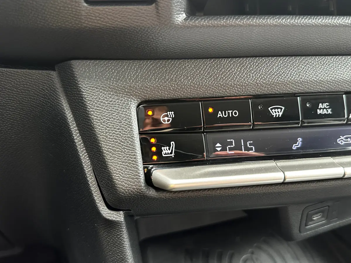 1.2 Turbo Hybrid 145 PK GS | 2+6 JAAR GARANTIE| STUUR, STOEL EN VOORRUITVERWARMING| DODEHOEK DETECTIE| ERGONOMISCHE COMFORTSTOELEN| ELEC. CLIMATE CONTROL| DRAADLOZE TELEFOONLADER| LED KOPLAM