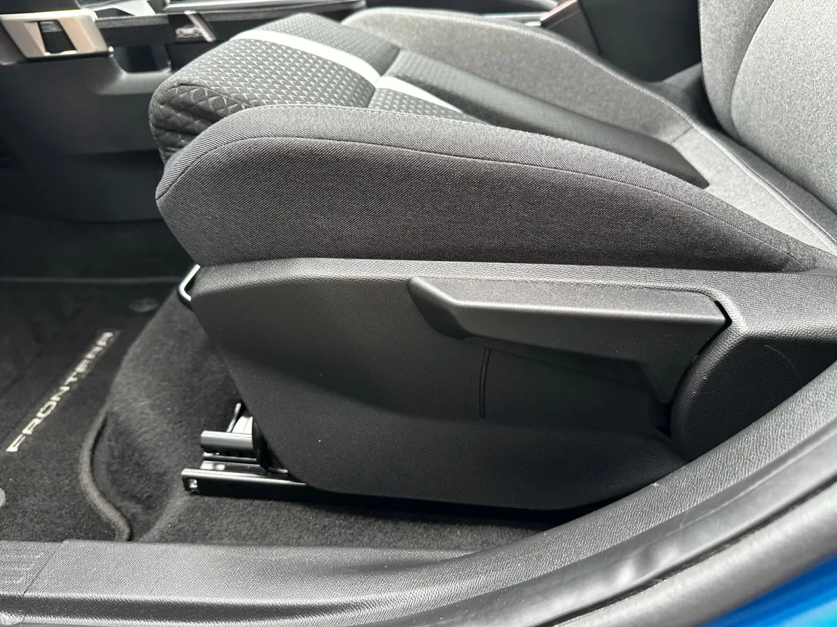 1.2 Turbo Hybrid 145 PK GS | 2+6 JAAR GARANTIE| STUUR, STOEL EN VOORRUITVERWARMING| DODEHOEK DETECTIE| ERGONOMISCHE COMFORTSTOELEN| ELEC. CLIMATE CONTROL| DRAADLOZE TELEFOONLADER| LED KOPLAM