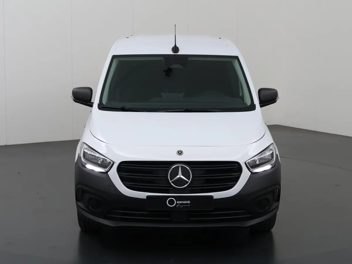 112 GB L2 51kWh | Achteruitrijcamera | Cruise Control | Climate Control | Airco | AC laden 22 kW / DC laden 75 kW |