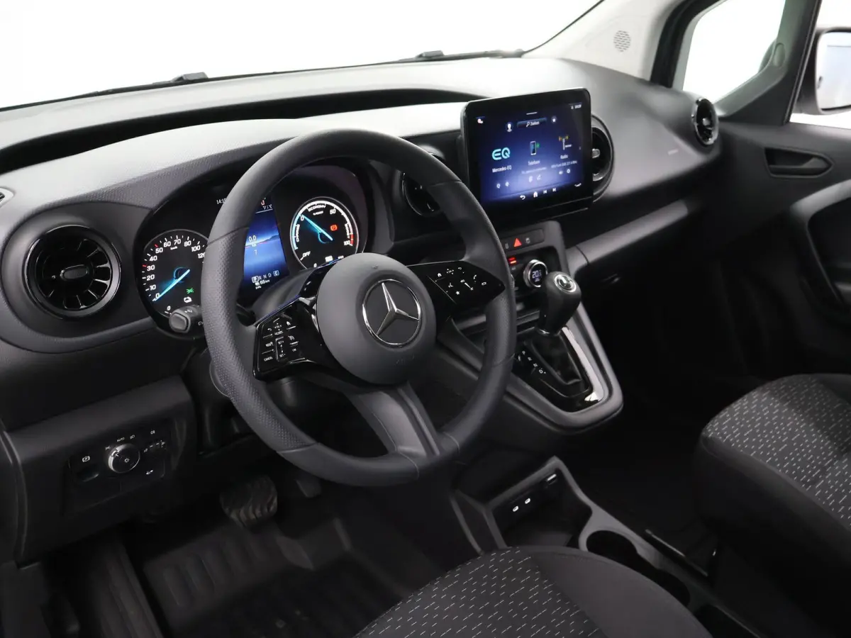 112 GB L2 51kWh | Achteruitrijcamera | Cruise Control | Climate Control | Airco | AC laden 22 kW / DC laden 75 kW |