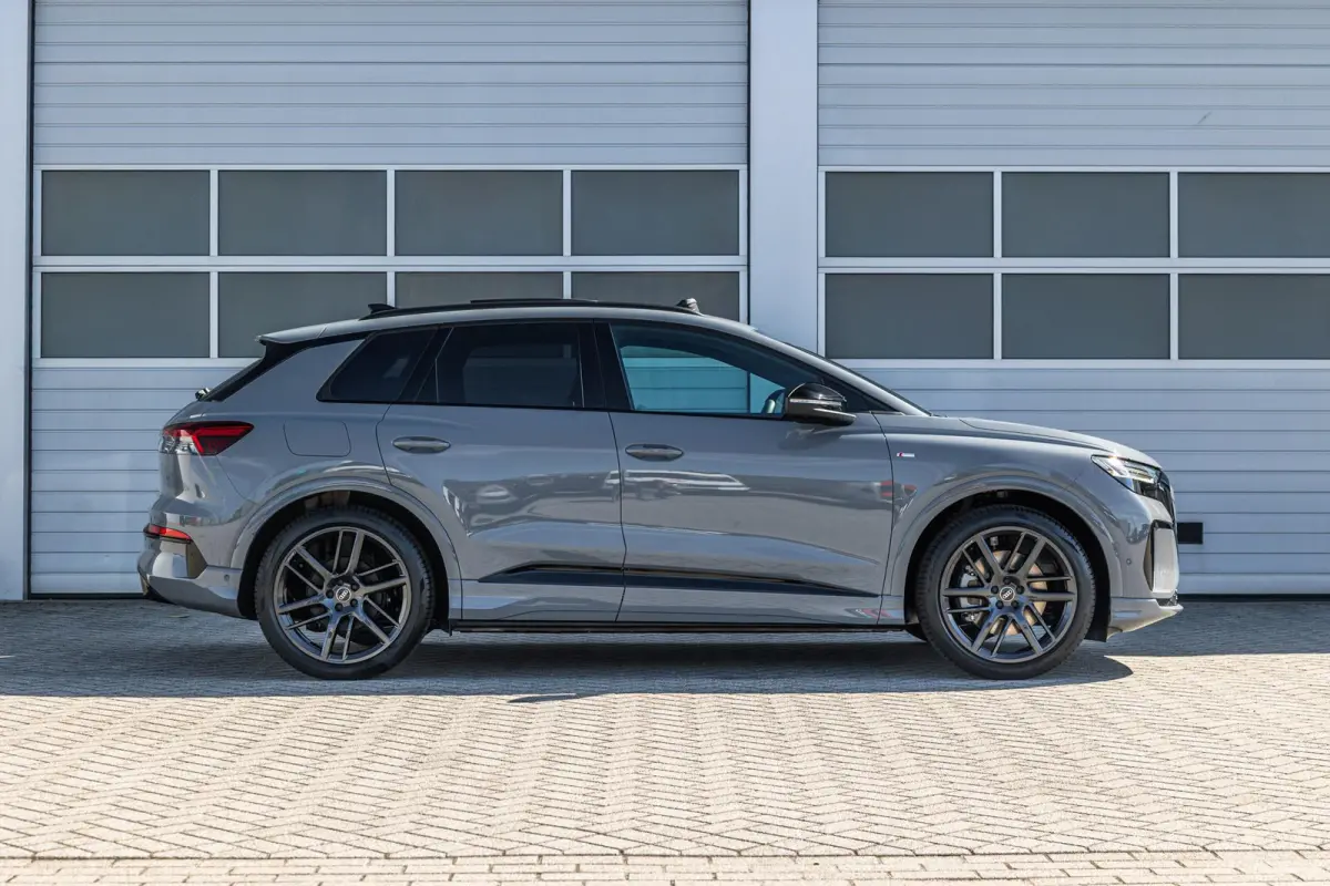 286pk S edition performance 82 kWh | Velgen 21'' | Panoramadak | Trekhaak Uitklapbaar