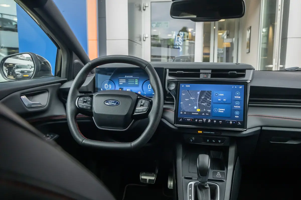 1.0 EcoBoost ST-Line X | Elek. Panorama dak | Adaptive Cruise | 360 Camera | Winterpack | B&O | Apple Carplay/Android Auto | Elek. Panorama dak | Adaptive Cruise | 360 Camera | Winterpack | 