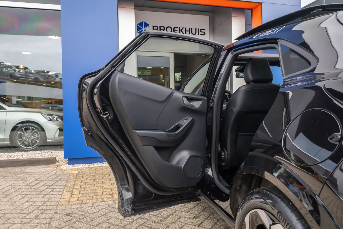 1.0 EcoBoost ST-Line X | Elek. Panorama dak | Adaptive Cruise | 360 Camera | Winterpack | B&O | Apple Carplay/Android Auto | Elek. Panorama dak | Adaptive Cruise | 360 Camera | Winterpack | 