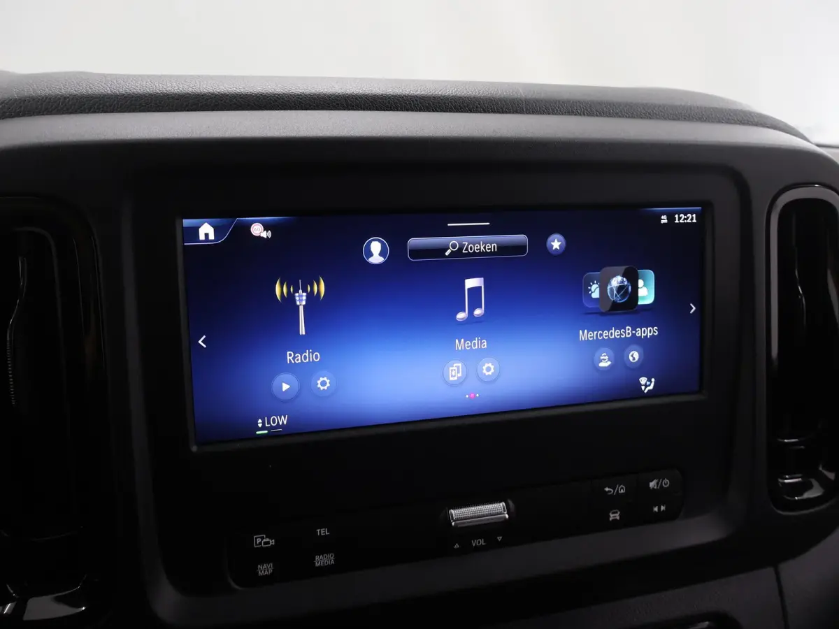 eVito L2 66 kWh | Stoelverwarming | Apple Carplay | Achteruitrijcamera | Airco | Dodehoekassistent |